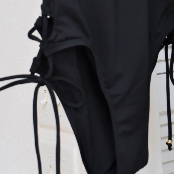 NEW! LAUNDRY Shelly Segal lace up plunge swimsuit - Picture 12 of 12